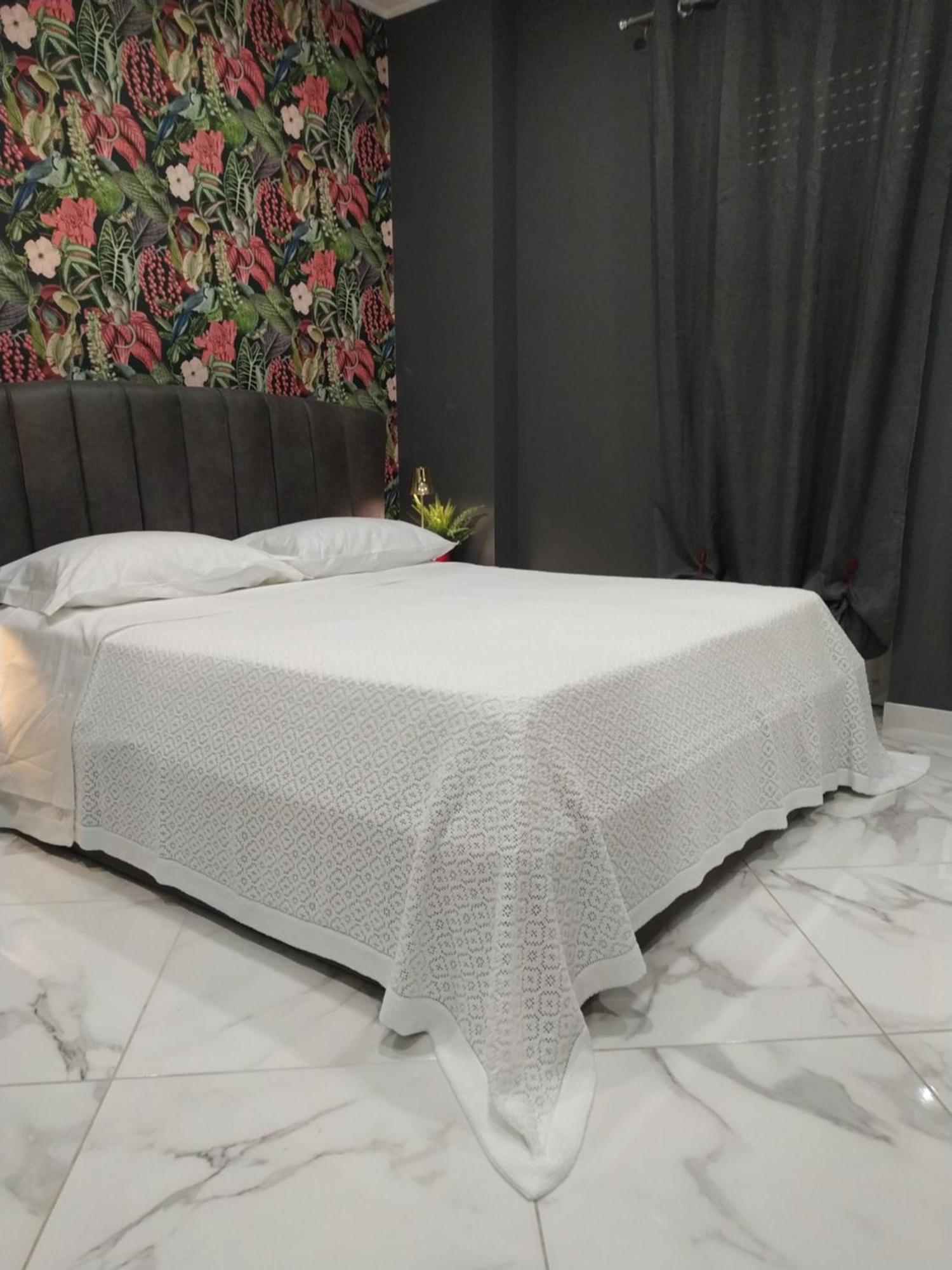 Linda'S Guest House ローマ エクステリア 写真